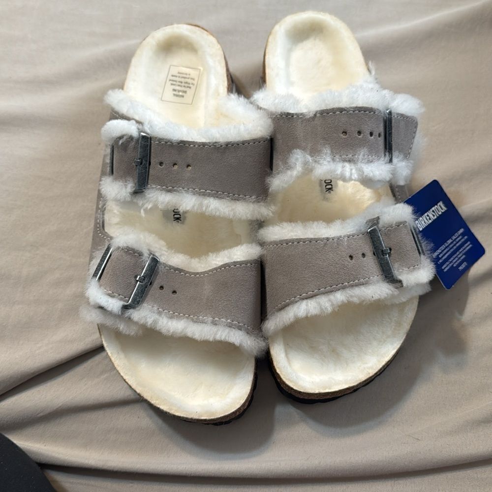 Women’s Arizona Shearling Slide Shoe - Picture 5 of 6